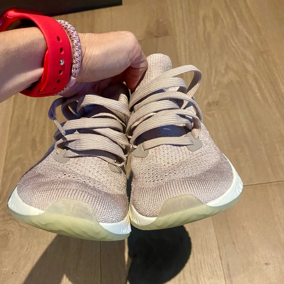 Nike Epic React Flyknit 2 in moon particle with teal tint, women’s size 6 - Picture 6 of 15